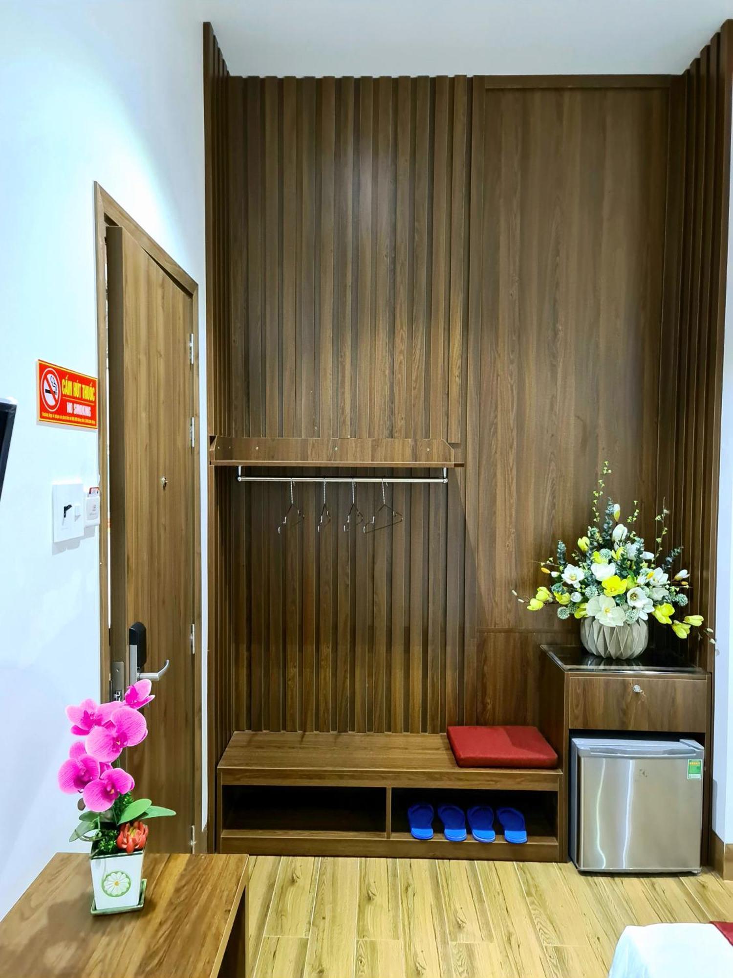 THƯ LÊ Hotel Cao Lãnh Extérieur photo